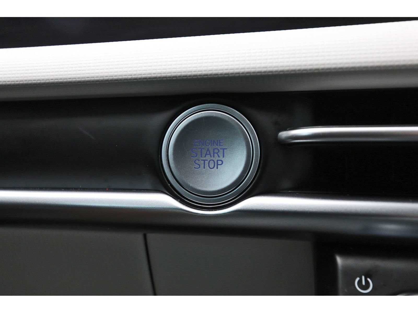 Certified 2026 Hyundai Tucson SE FWD image 28