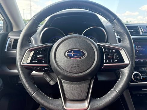 Used 2019 Subaru Outback 2.5i Limited AWD/4WD image 17