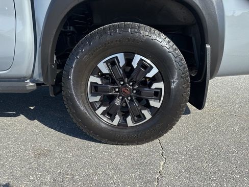 Used 2024 Nissan Frontier PRO-4X w/ Pro Convenience Package image 32