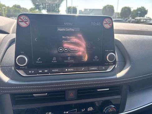 Used 2025 Nissan Rogue SV AWD/4WD image 13
