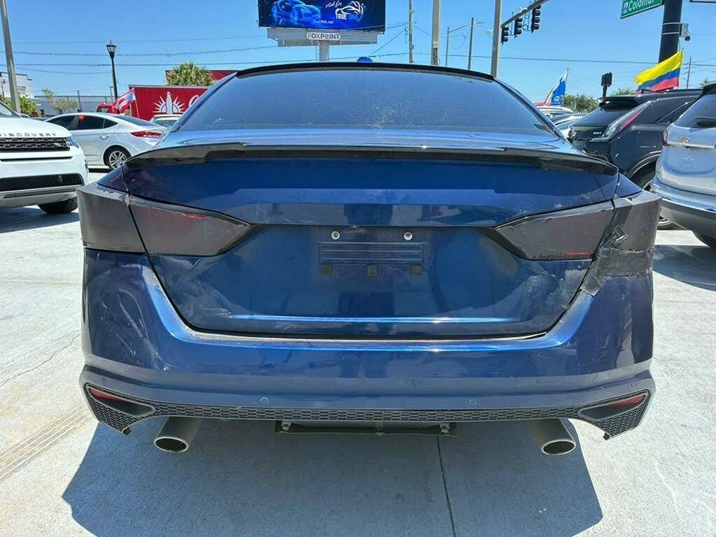 Used 2022 Nissan Altima 2.5 SR FWD image 3