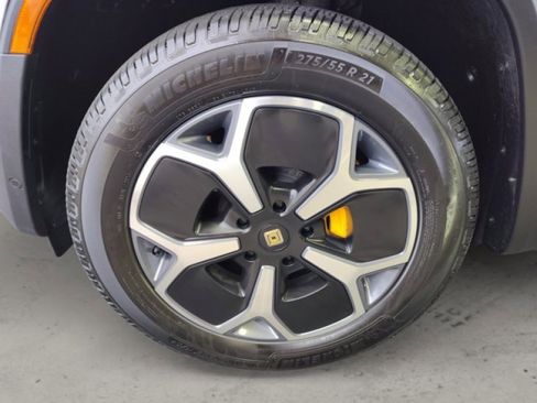 Used 2023 Rivian R1S Adventure image 9