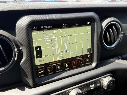 Used 2023 Jeep Wrangler Unlimited Sahara AWD/4WD image 10