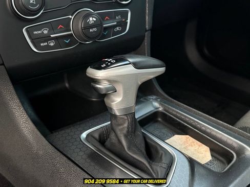 Used 2016 Dodge Charger R/T RWD image 17
