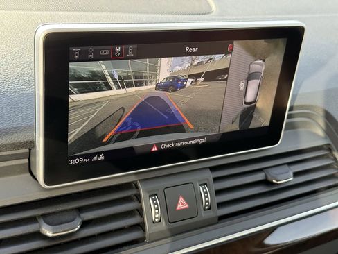 Used 2019 Audi Q5 Prestige image 24