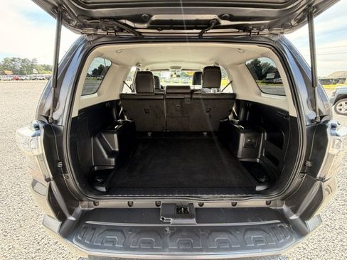 Used 2019 Toyota 4Runner SR5 Premium RWD image 14