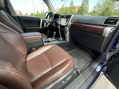 Used 2023 Toyota 4Runner Limited AWD/4WD image 22