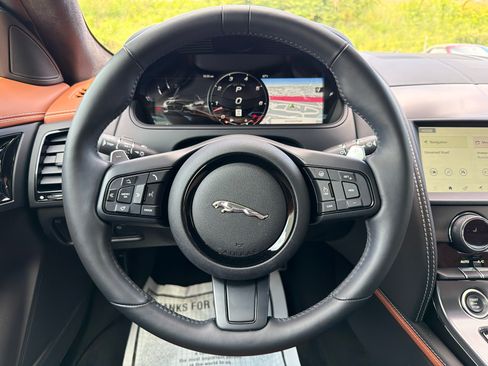 Used 2024 Jaguar F-TYPE Coupe AWD image 18