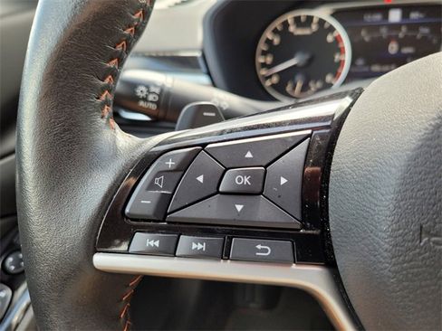 Used 2024 Nissan Altima 2.0 SR image 39