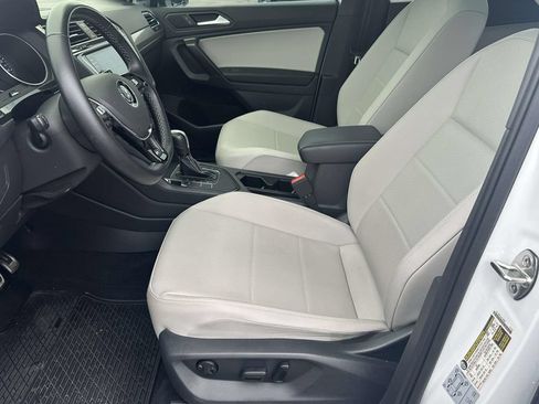 Used 2021 Volkswagen Tiguan SE R-Line FWD image 20