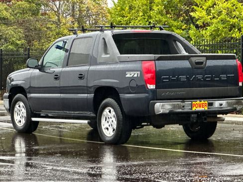 Used 2004 Chevrolet Avalanche Z71 w/ Sun And Sound Package image 6