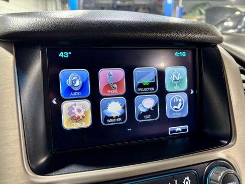 Used 2019 GMC Yukon XL Denali image 38