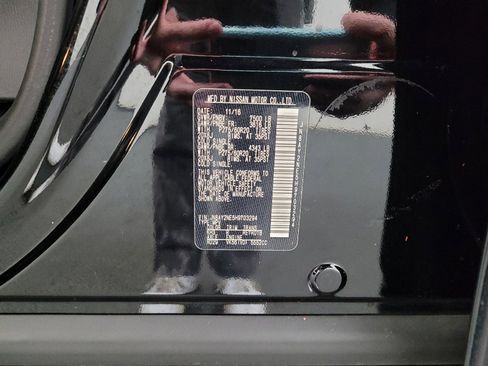 Used 2017 Nissan Armada Platinum w/ Captain Seat Package image 33