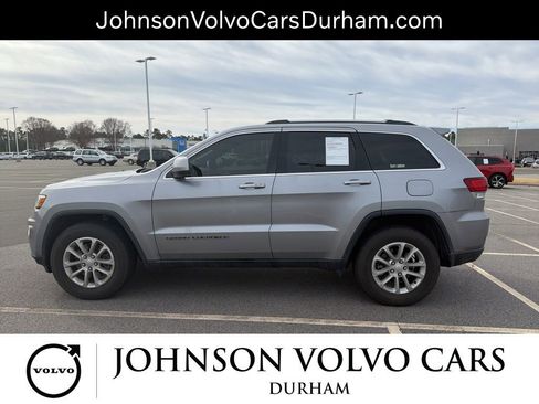 Used 2021 Jeep Grand Cherokee Laredo image 9