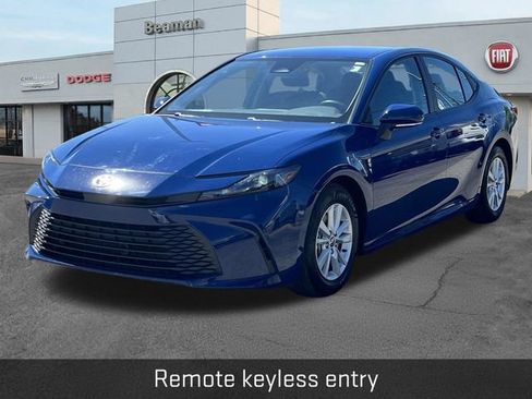 Used 2025 Toyota Camry LE w/ Convenience Package FWD image 3