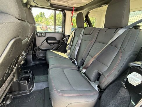 Used 2021 Jeep Wrangler Unlimited Rubicon image 18