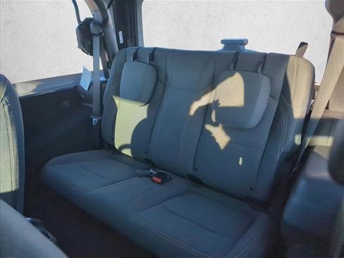 Used 2025 Jeep Wrangler Sport image 21