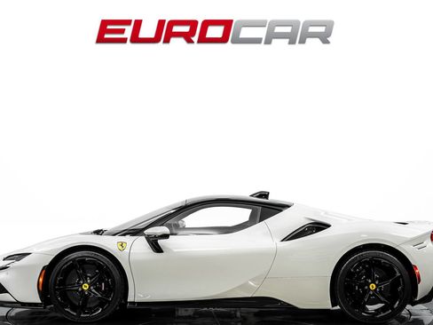 Used 2024 Ferrari SF90 Stradale AWD/4WD image 2