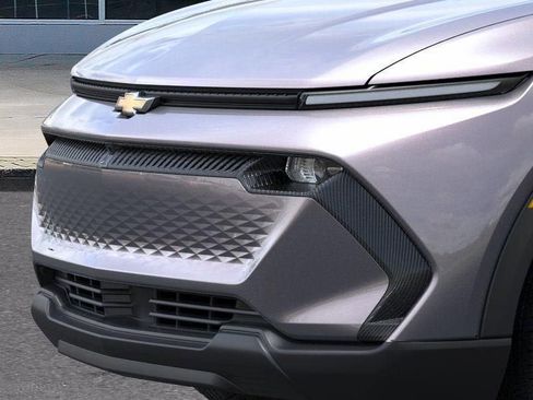 New 2026 Chevrolet Equinox EV LT image 13