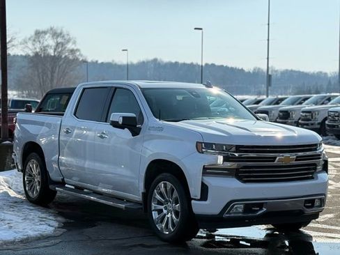 Used 2021 Chevrolet Silverado 1500 High Country image 34