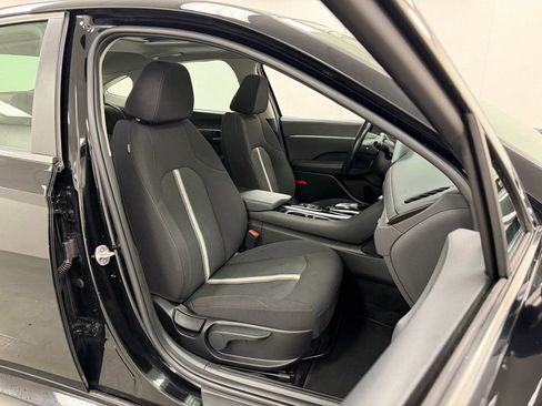 Used 2023 Hyundai Sonata SEL w/ Convenience Package FWD image 10