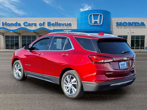 Used 2022 Chevrolet Equinox Premier image 3