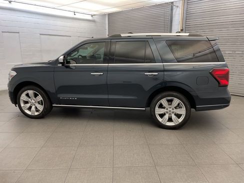 Used 2024 Ford Expedition Platinum image 9