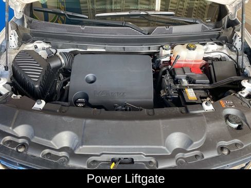 Used 2020 Chevrolet Traverse High Country w/ LPO, Floor Liner Package AWD/4WD image 23