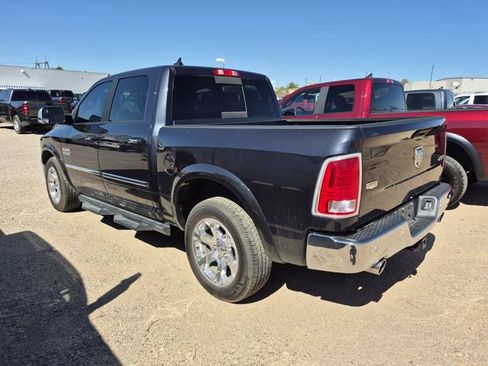 Used 2018 RAM 1500 Laramie AWD/4WD image 10