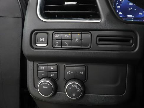 Used 2024 Chevrolet Tahoe RST w/ Luxury Package AWD/4WD image 19