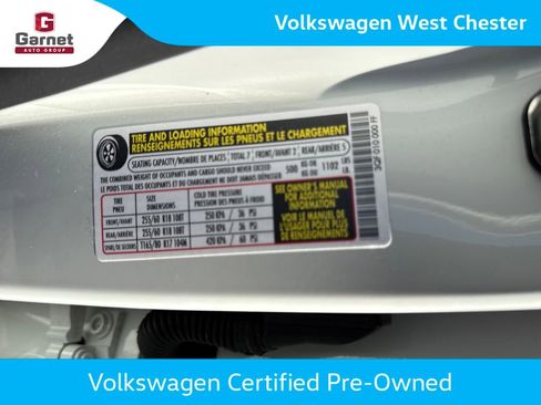 Certified 2025 Volkswagen Atlas Peak Edition SE AWD/4WD image 12