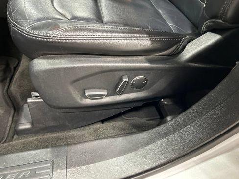 Certified 2017 Ford Explorer XLT w/ Equipment Group 202A AWD/4WD image 12