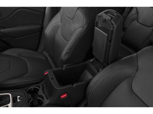Used 2015 Jeep Cherokee Limited AWD/4WD image 13