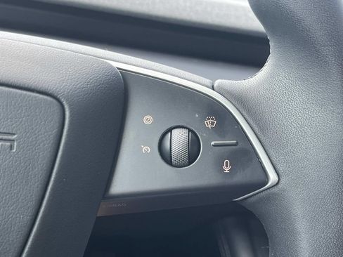 Used 2025 Tesla Model 3 Long Range RWD image 37