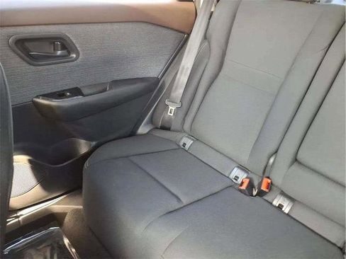 Certified 2023 Nissan Rogue S image 17