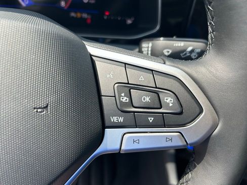 Used 2025 Volkswagen Jetta SE w/ Sunroof Package image 13