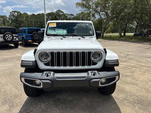 Certified 2024 Jeep Wrangler Unlimited Sahara AWD/4WD image 8