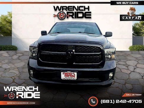 Used 2018 RAM 1500 Express w/ Black Ram 1500 Express Group image 16