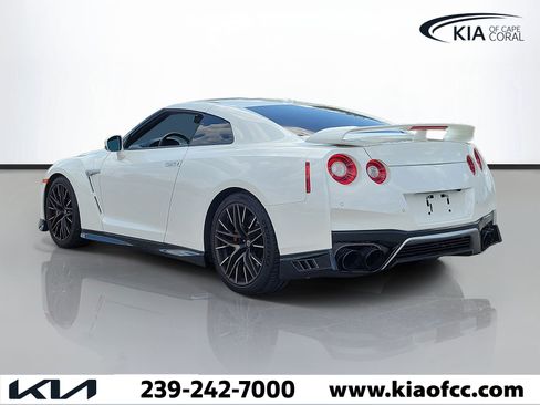 Used 2020 Nissan GT-R Premium AWD/4WD image 4