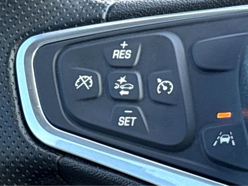 Used 2023 Chevrolet Equinox LS w/ LS Convenience Package image 13