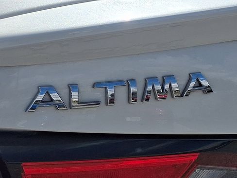 Used 2022 Nissan Altima 2.5 SL image 32