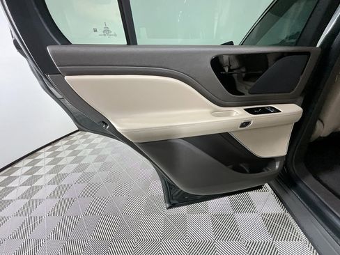 Certified 2023 Lincoln Aviator 2WD w/ Premium Package image 27