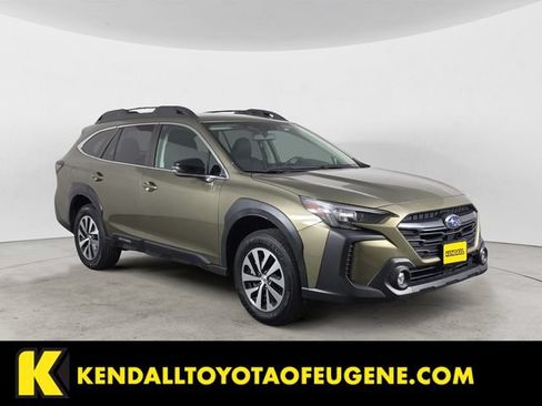 Used 2023 Subaru Outback Premium AWD/4WD image 7