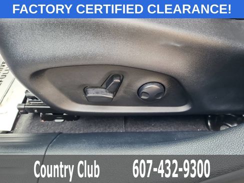 Used 2024 Jeep Compass Latitude w/ Convenience Group AWD/4WD image 12