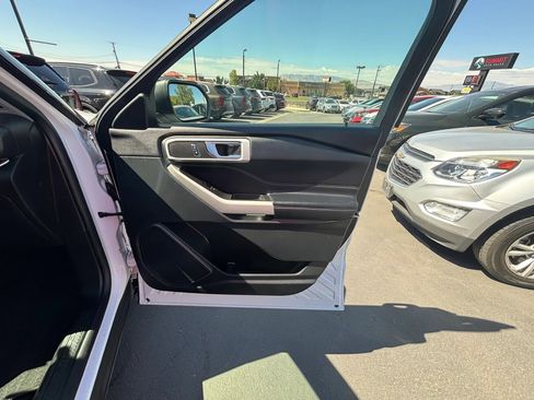 Used 2021 Ford Explorer XLT w/ Equipment Group 202A image 29