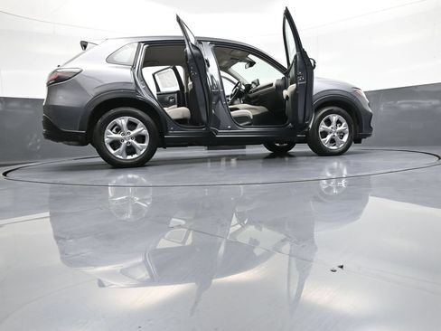 Certified 2023 Honda HR-V LX image 46