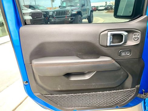 Used 2022 Jeep Gladiator Mojave w/ LED Lighting Group image 10