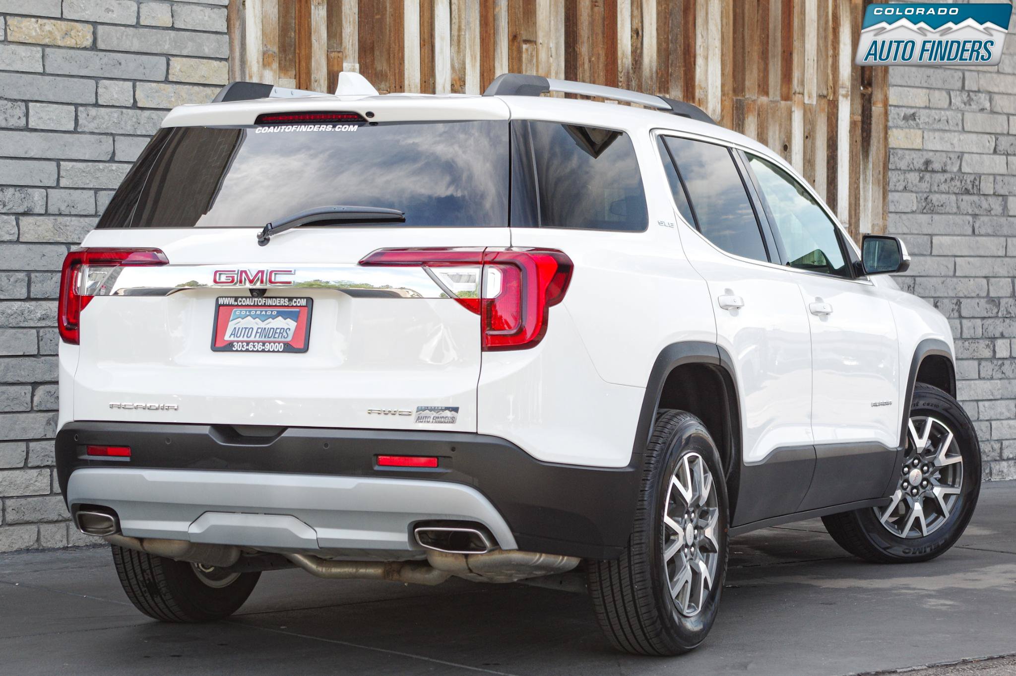 Used 2023 GMC Acadia SLE w/ Driver Convenience Package AWD/4WD image 7