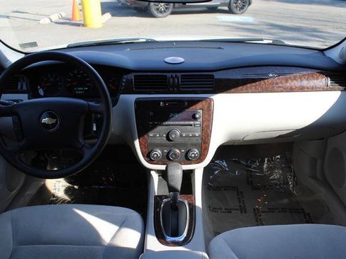 Used 2016 Chevrolet Impala Limited LS FWD image 13
