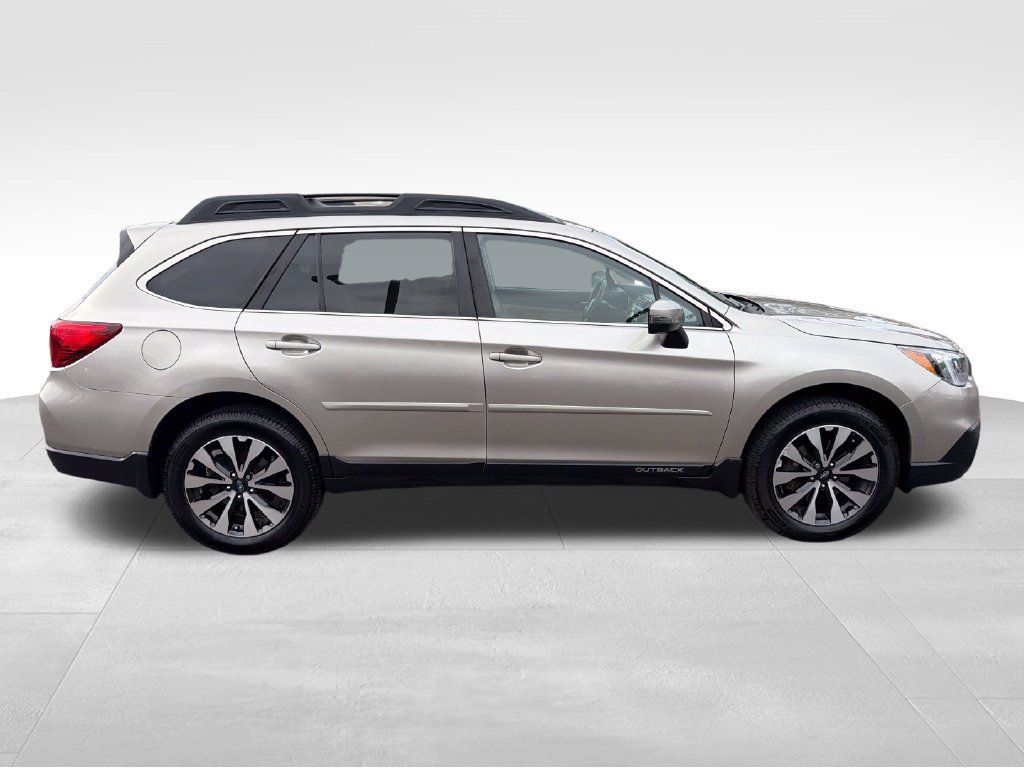 Used 2017 Subaru Outback 2.5i Limited AWD/4WD image 8
